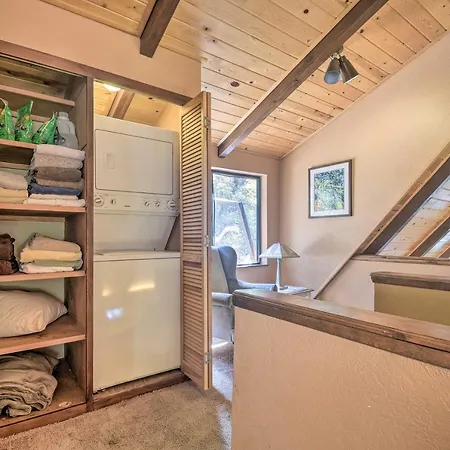 Updated Tree House Pine Mtn Club Cabin By Trails